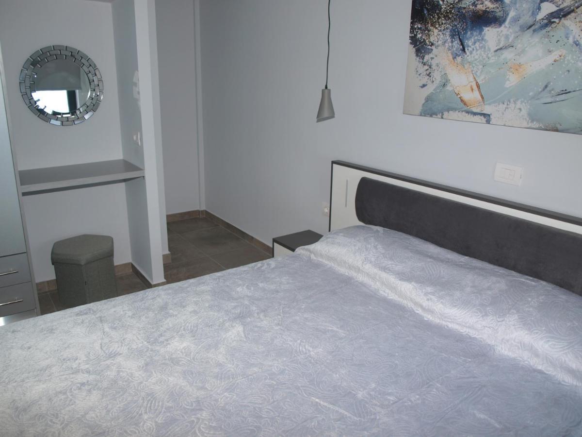 Attic Apartments Agia Anna  Exteriör bild